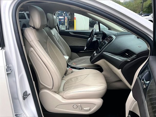 Used 2019 Lincoln MKC Reserve AWD/4WD image 7