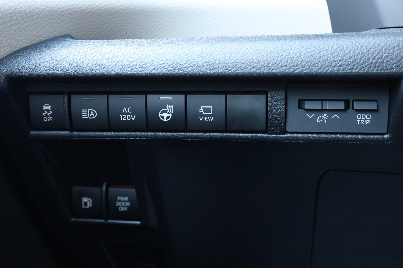 New 2026 Toyota Sienna Platinum AWD/4WD image 24