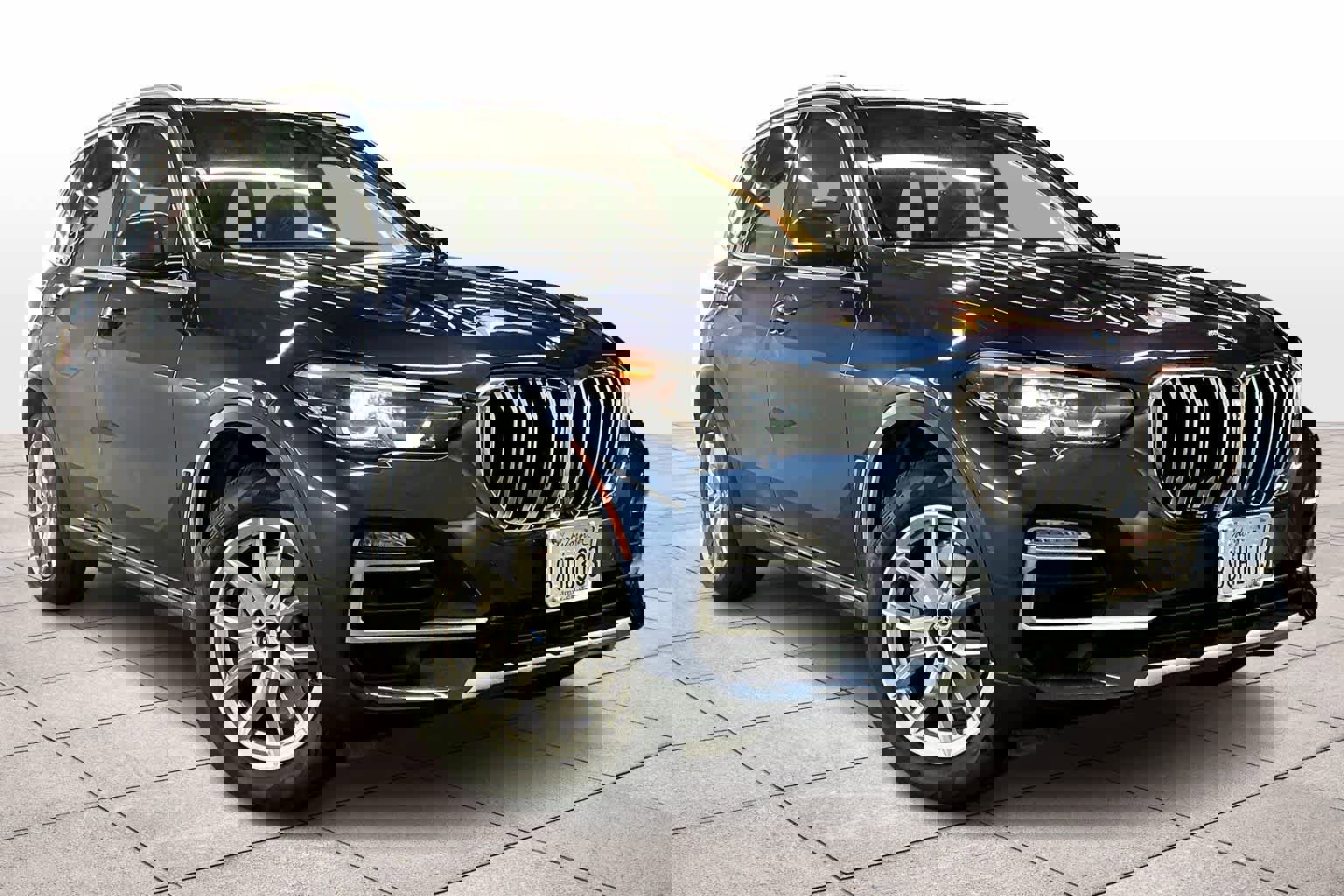 Used 2019 BMW X5 xDrive40i w/ Convenience Package image 2