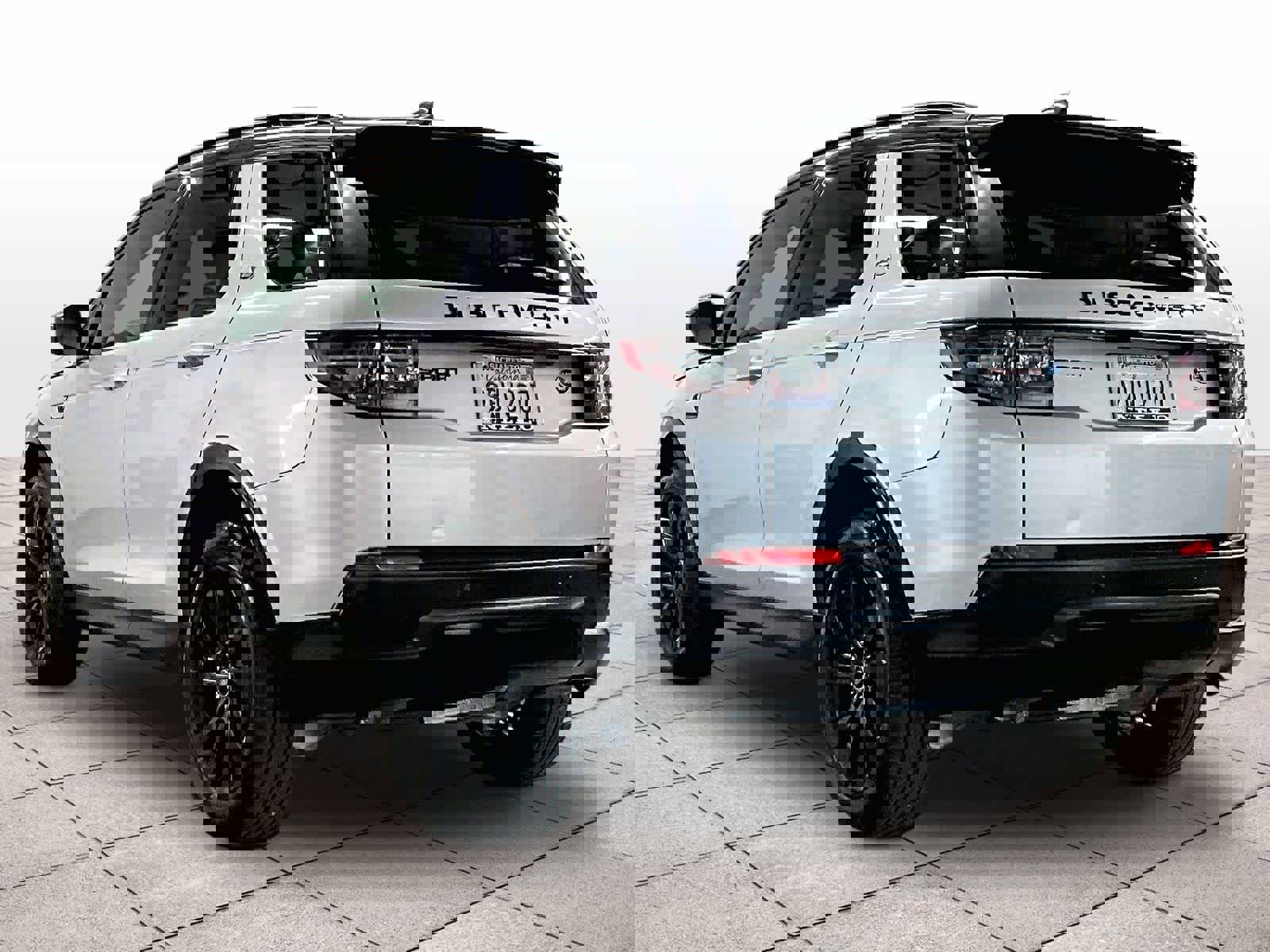 Used 2023 Land Rover Discovery Sport SE image 14