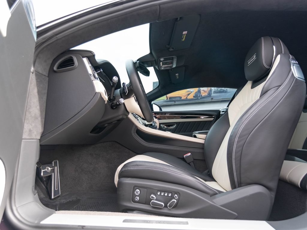Used 2024 Bentley Continental GT AWD/4WD image 24