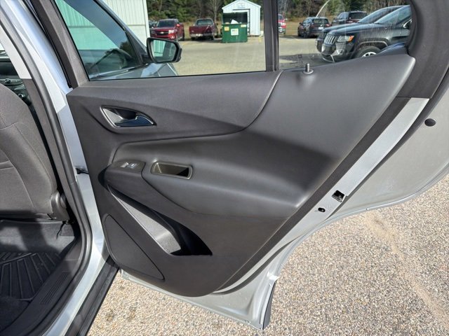 Used 2020 Chevrolet Equinox LT w/ Driver Convenience Package image 35