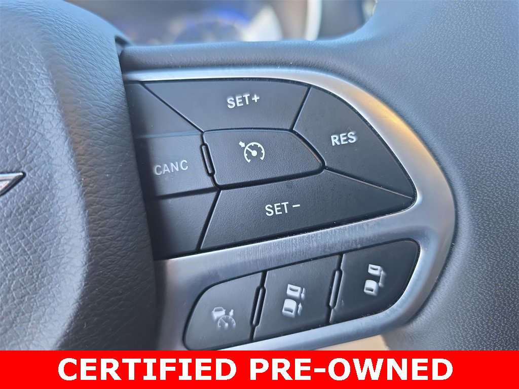 Used 2024 Chrysler Pacifica Touring-L image 20