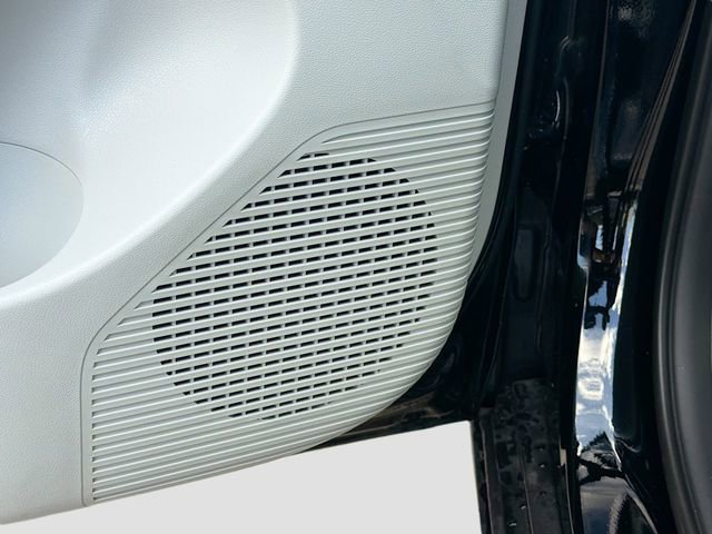 New 2026 Hyundai Kona SEL Premium image 18