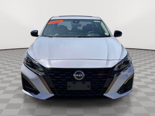 Used 2023 Nissan Altima 2.5 SR w/ SR Premium Package FWD image 8