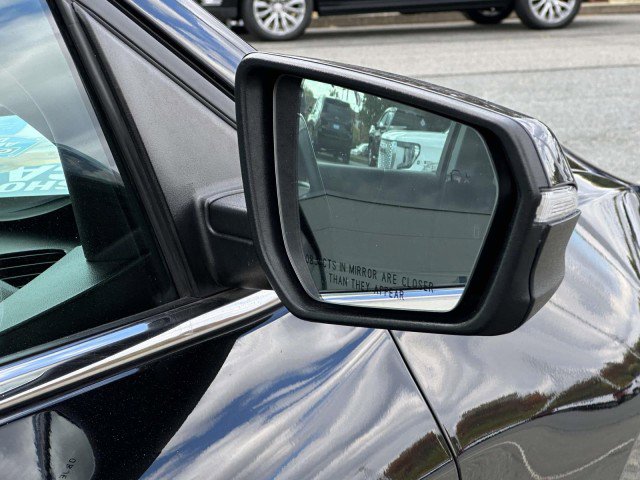 Used 2023 Chevrolet Equinox Premier image 6