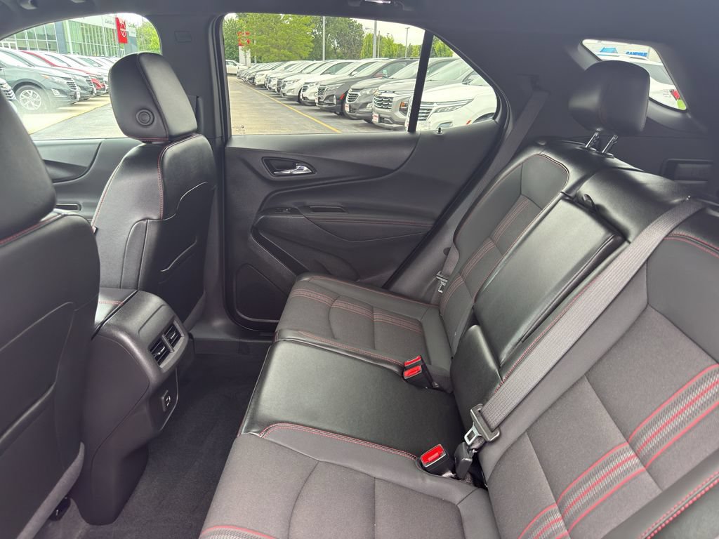 Certified 2023 Chevrolet Equinox RS FWD image 32