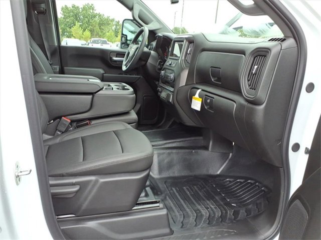 New 2026 Chevrolet Silverado 3500 W/T image 18