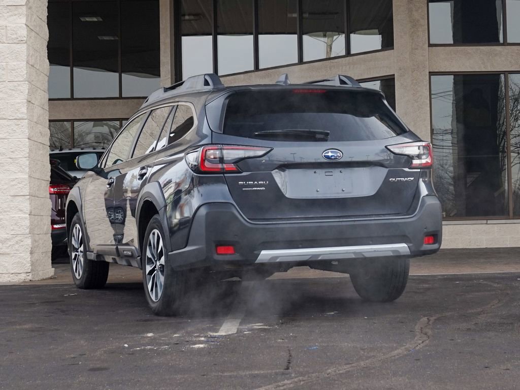 Used 2023 Subaru Outback Limited image 4