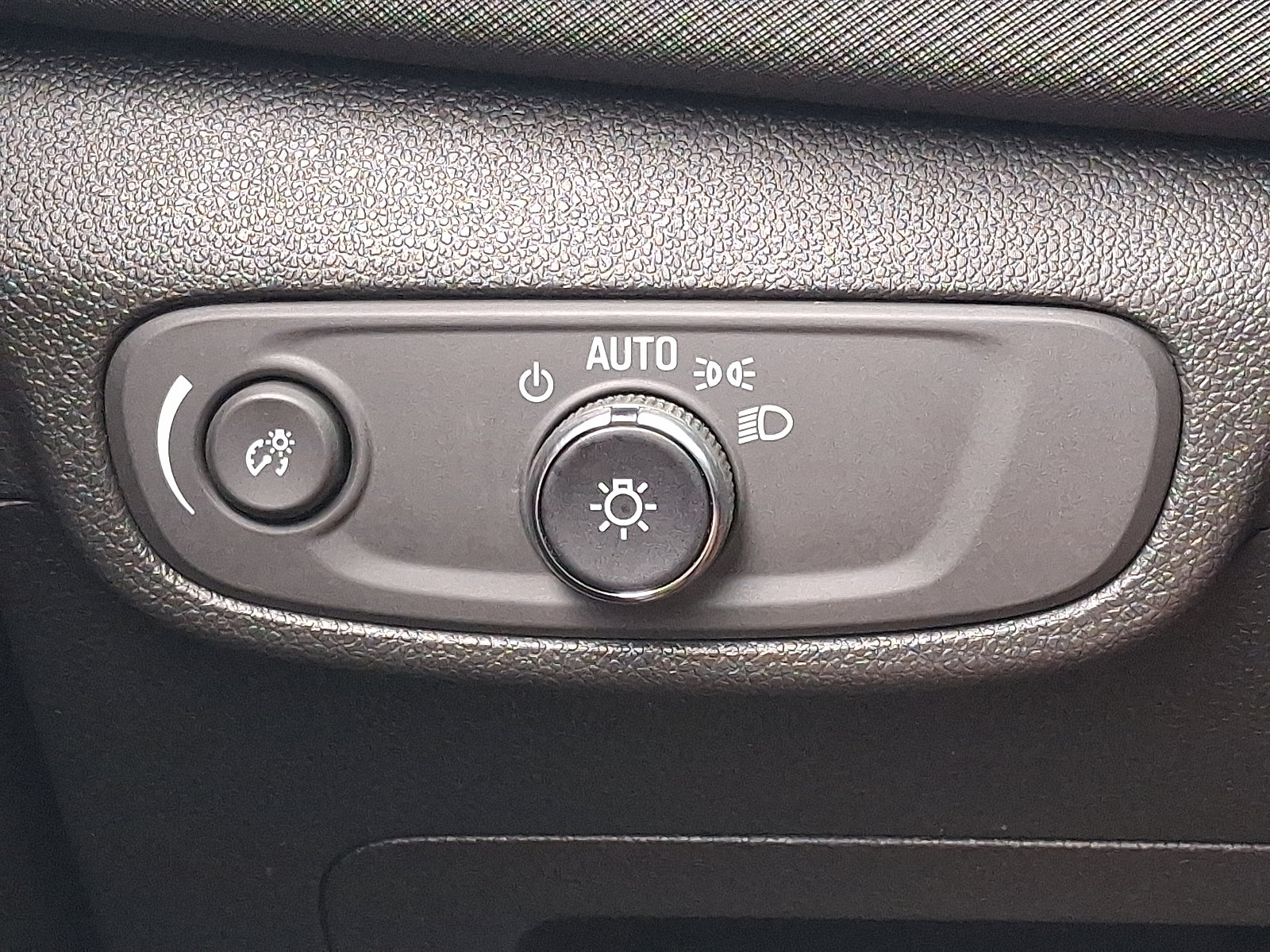 Used 2026 Chevrolet TrailBlazer LT FWD image 25