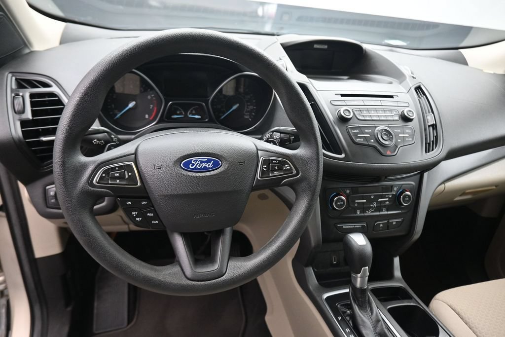 Used 2017 Ford Escape SE AWD/4WD image 14