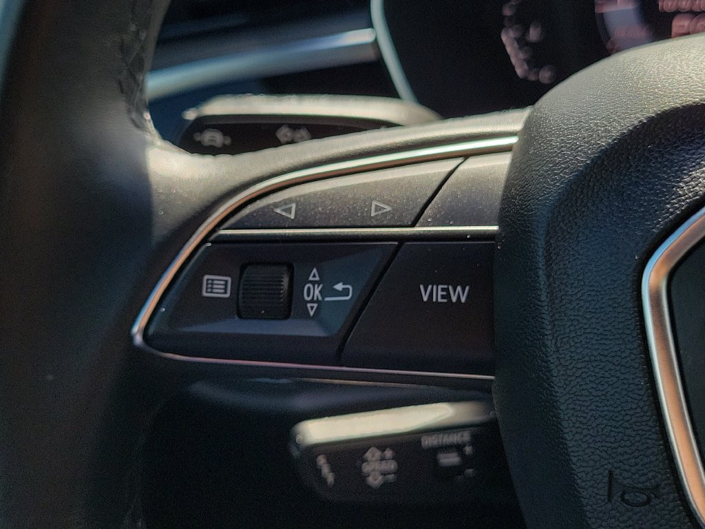 Certified 2024 Audi Q3 2.0T Premium w/ Convenience Package AWD/4WD image 9