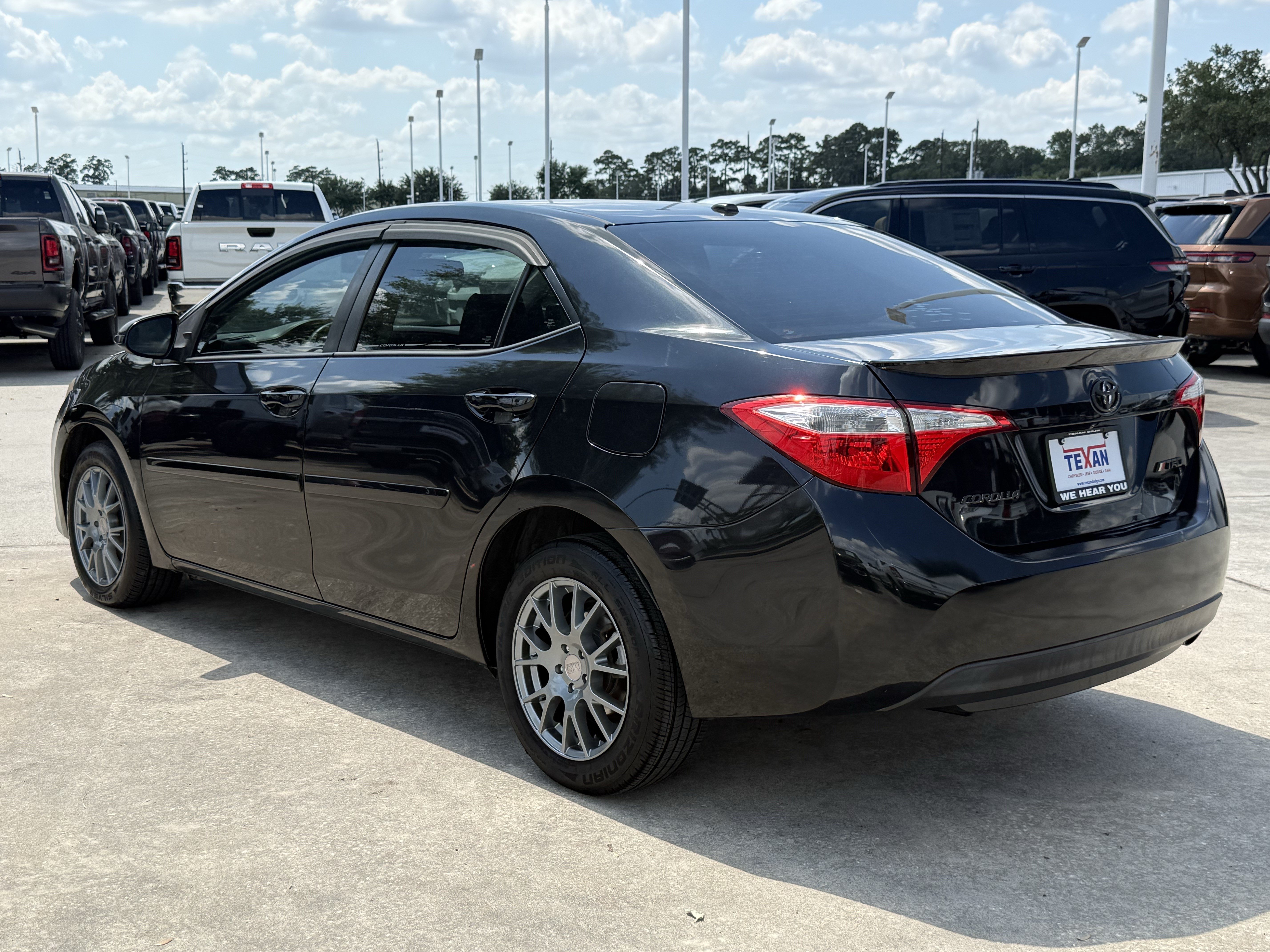 Used 2015 Toyota Corolla S w/ Driver Convenience Package FWD image 7