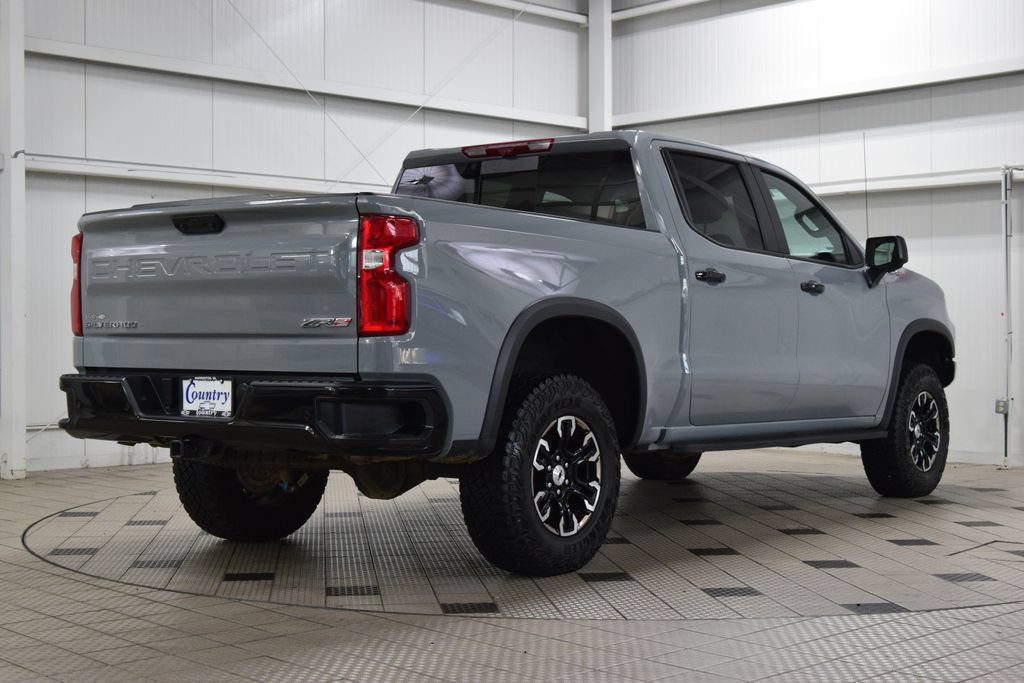 Used 2025 Chevrolet Silverado 1500 ZR2 w/ Technology Package AWD/4WD image 8