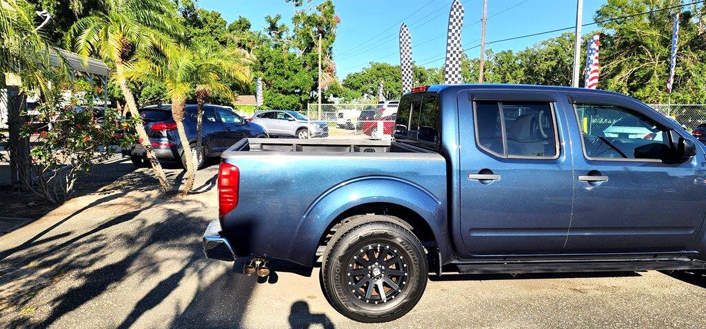 Used 2017 Nissan Frontier SV image 8