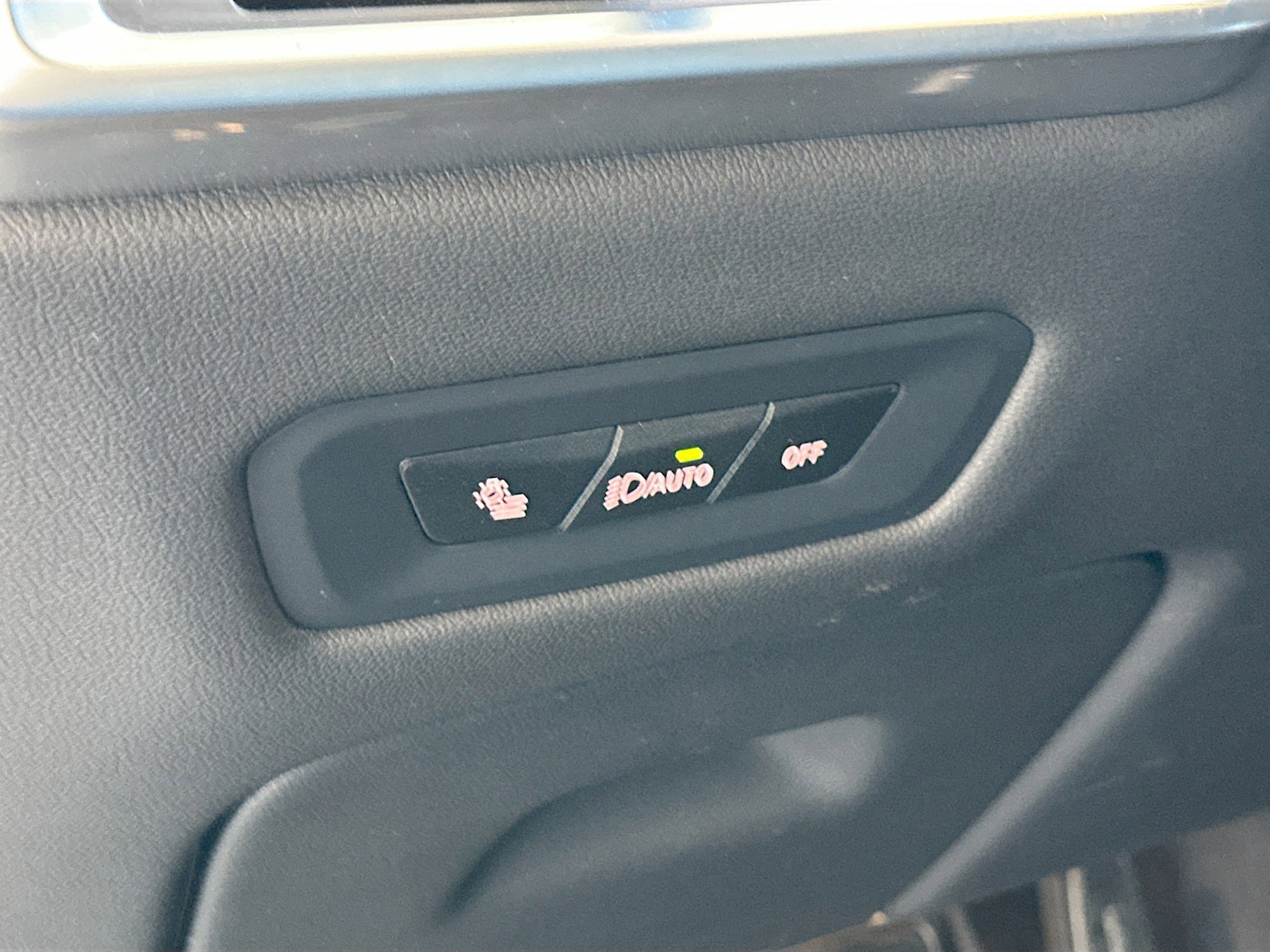 Used 2024 BMW X5 sDrive40i w/ M Sport Package image 10