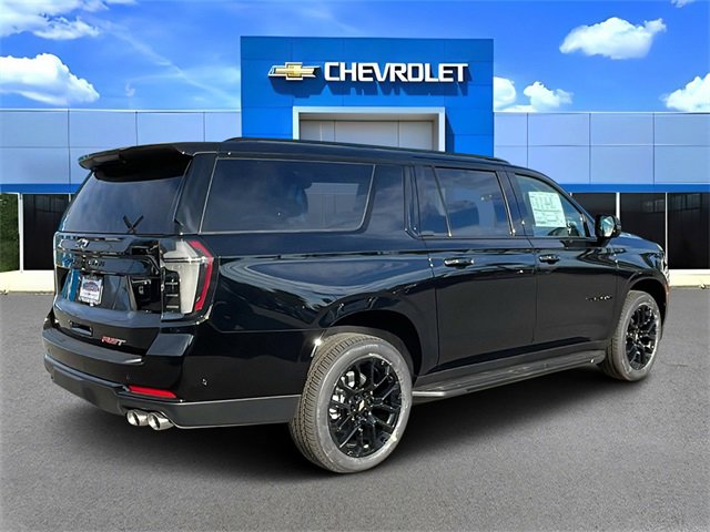 New 2026 Chevrolet Suburban RST image 3