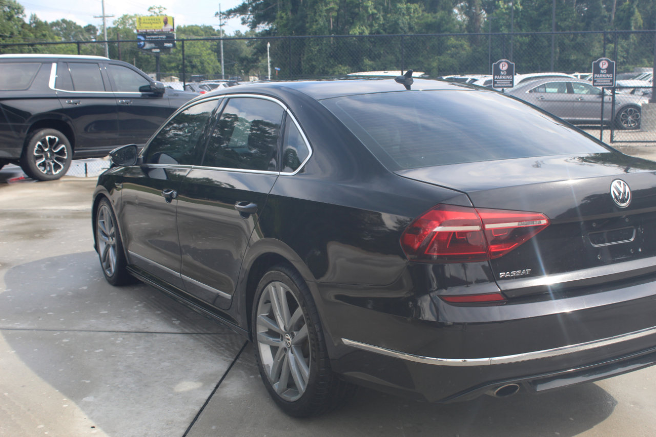 Used 2017 Volkswagen Passat 1.8T R-Line image 9