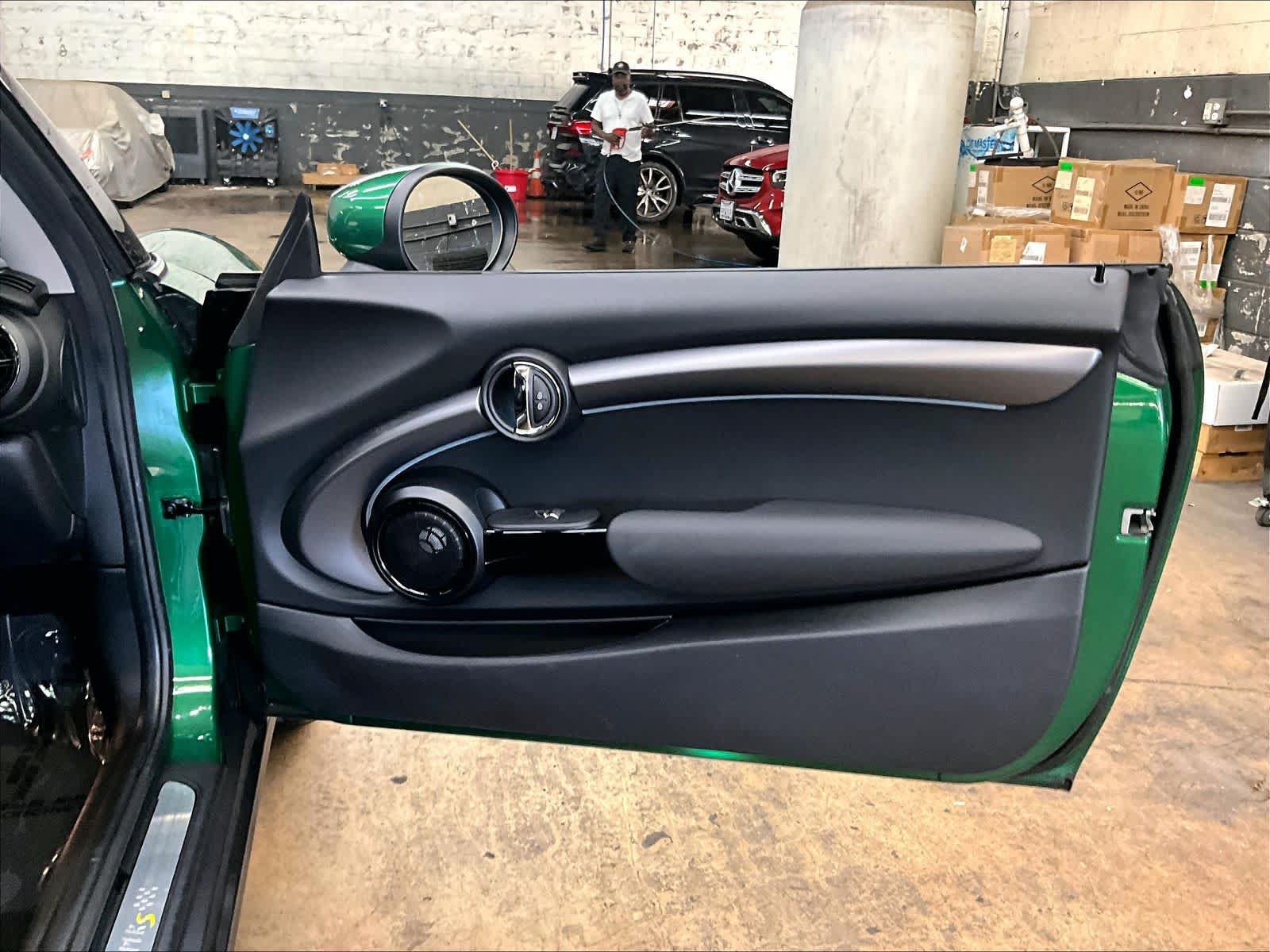 Used 2024 MINI Cooper SE FWD image 28