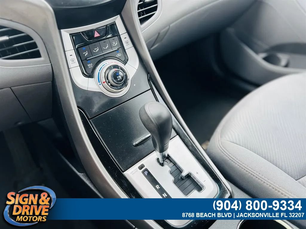 Used 2016 Hyundai Elantra SE FWD image 11