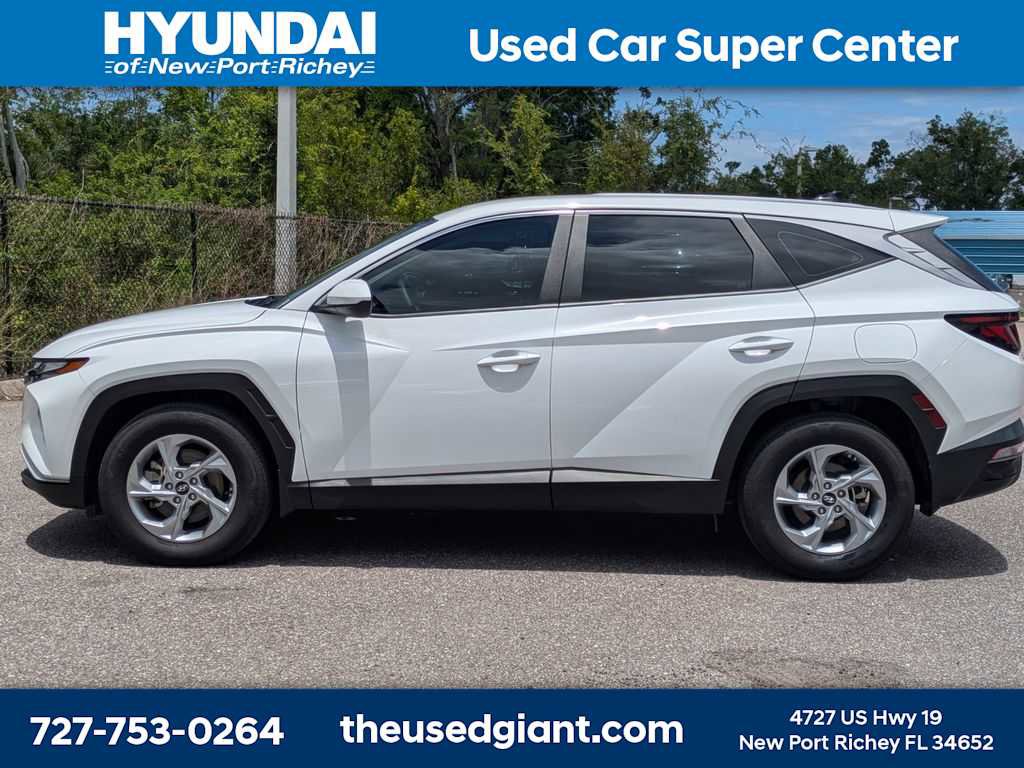Used 2024 Hyundai Tucson SE FWD image 2