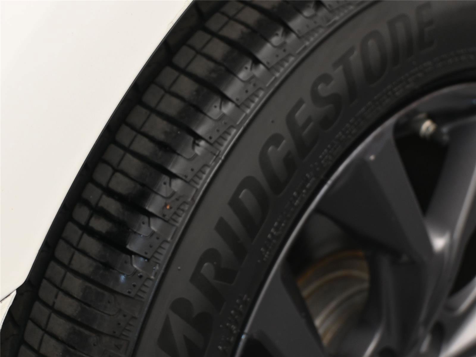 Used 2019 Acura MDX A-Spec image 12