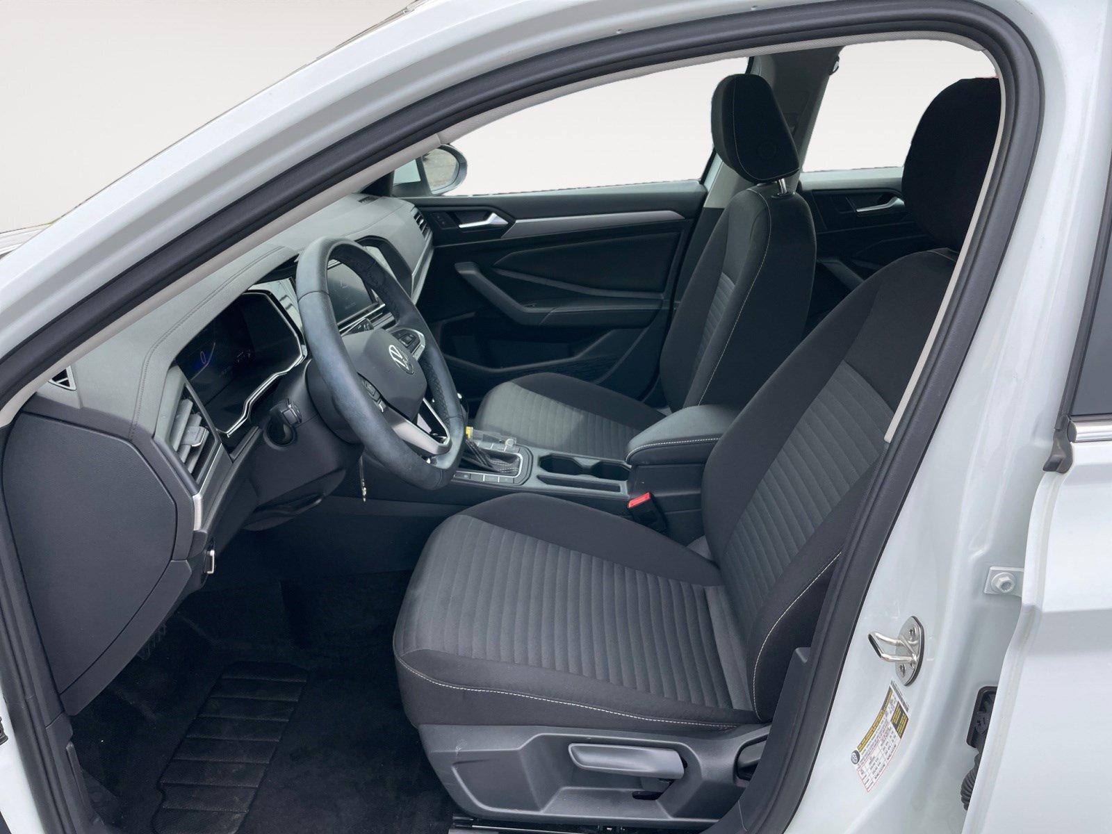 Used 2024 Volkswagen Jetta S image 14