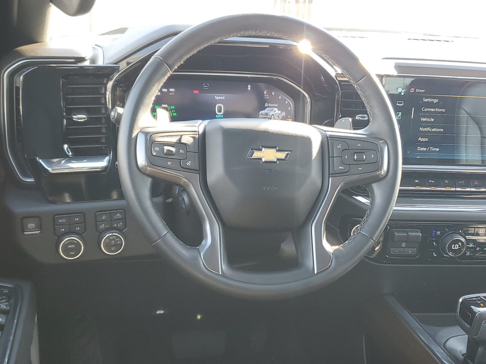 Used 2024 Chevrolet Silverado 1500 High Country AWD/4WD image 12