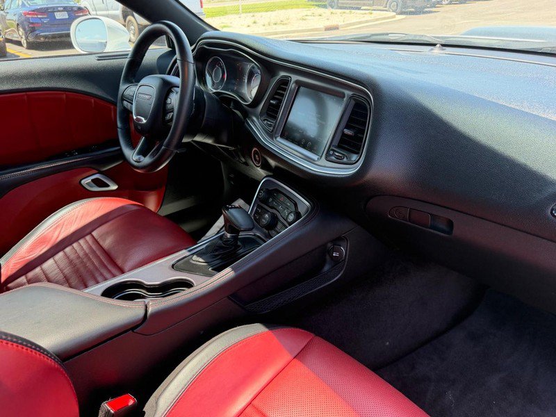 Used 2016 Dodge Challenger R/T Plus RWD image 11