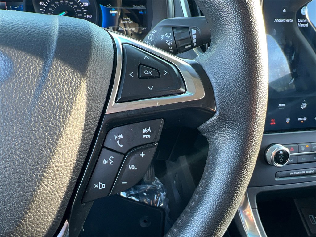 Used 2024 Ford Edge Titanium image 16