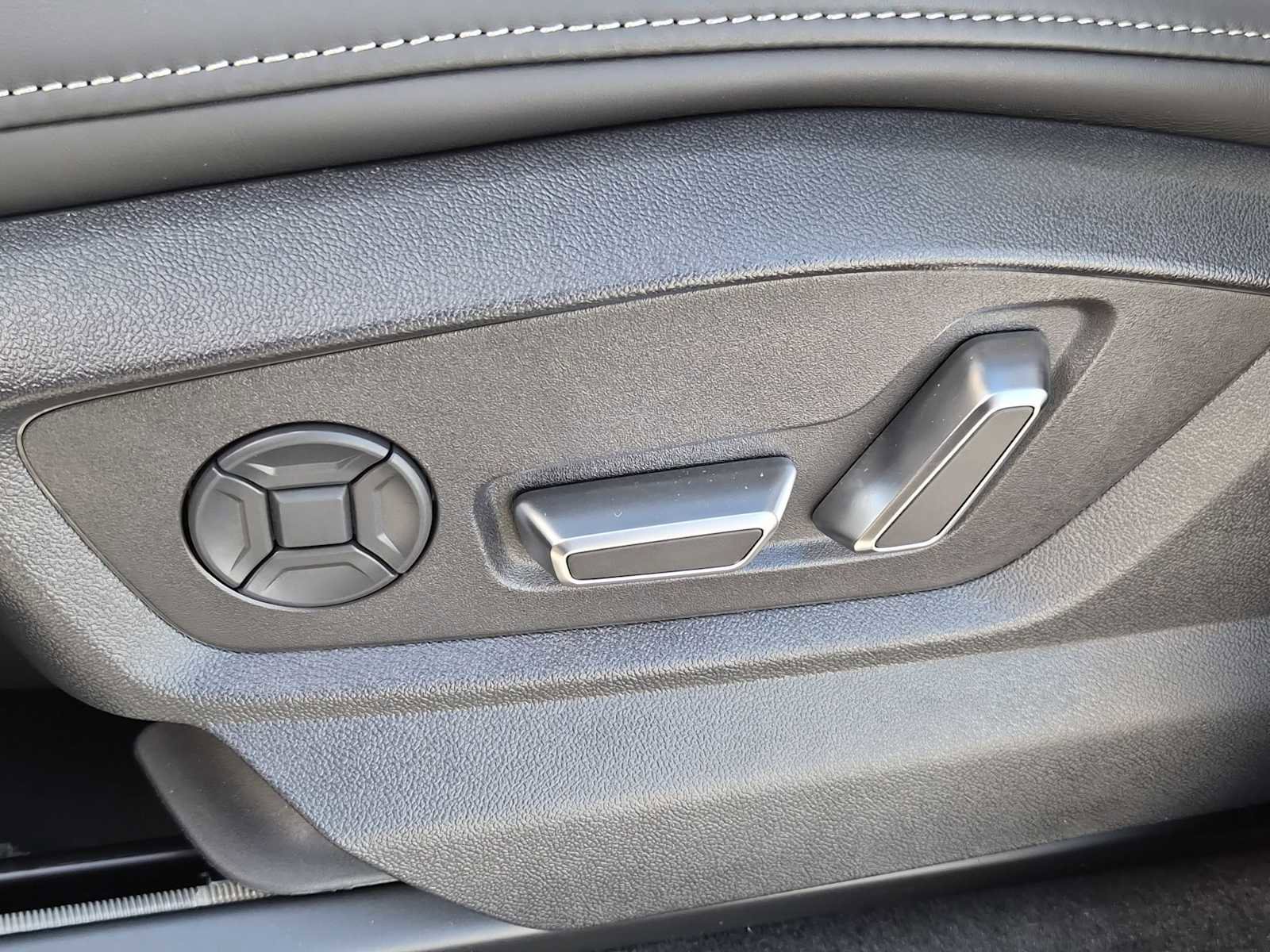 New 2026 Audi RS Q8 performance image 16