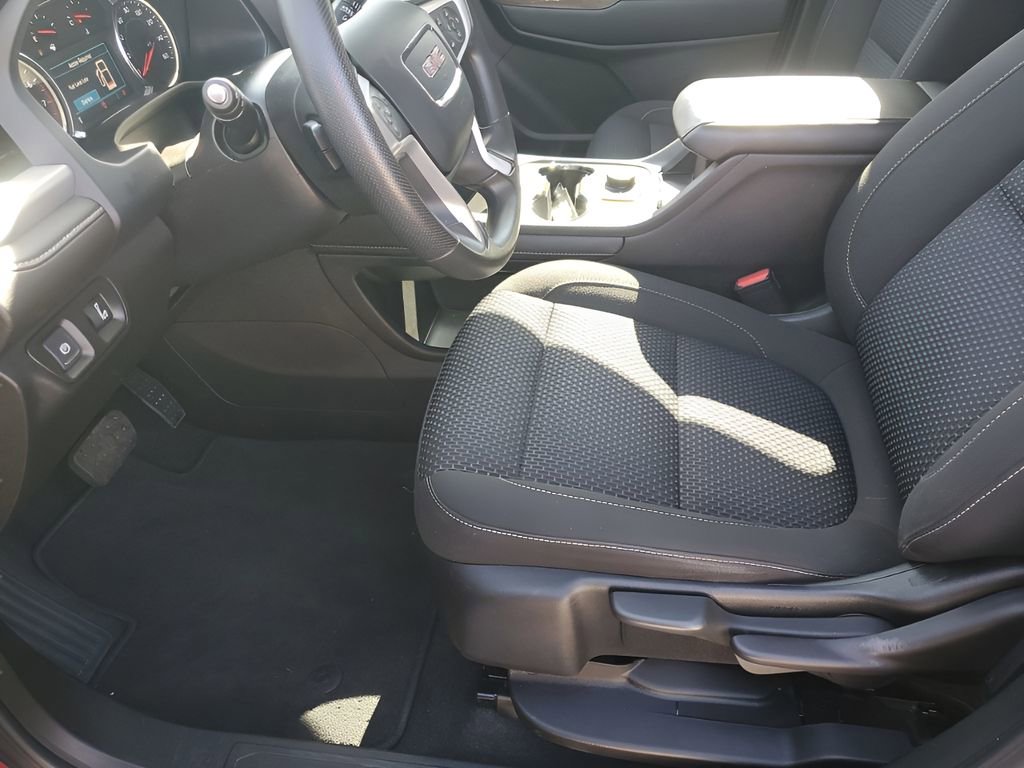 Used 2023 GMC Acadia SLE w/ Elevation Edition image 31