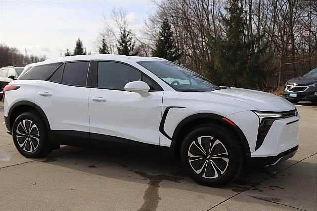 New 2025 Chevrolet Blazer EV LT AWD/4WD image 8
