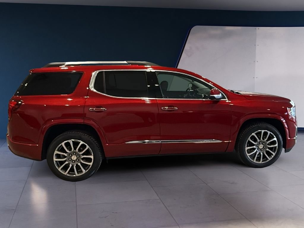 Used 2021 GMC Acadia Denali w/ Denali Ultimate Package AWD/4WD image 8