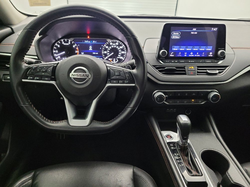 Used 2021 Nissan Altima 2.5 SR w/ SR Premium Package image 22
