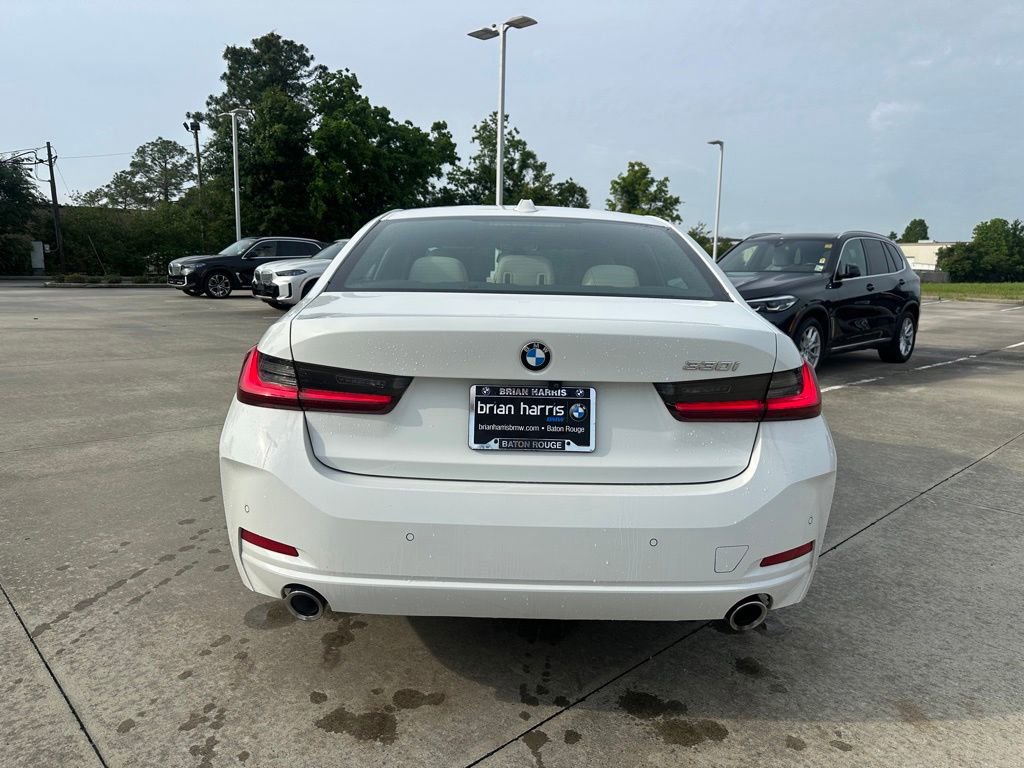 Certified 2023 BMW 330i Sedan w/ Premium Package RWD image 4