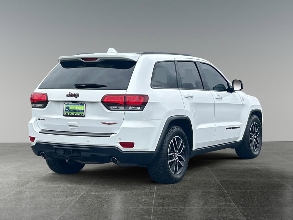 Used 2018 Jeep Grand Cherokee Trailhawk AWD/4WD image 9