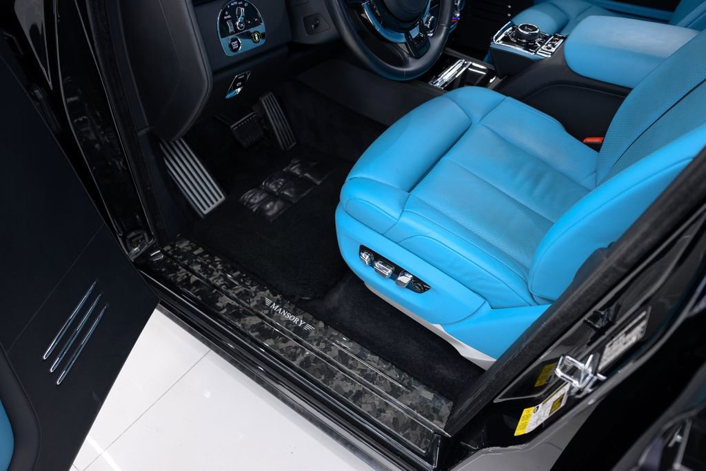 Used 2023 Rolls-Royce Phantom Sedan image 33