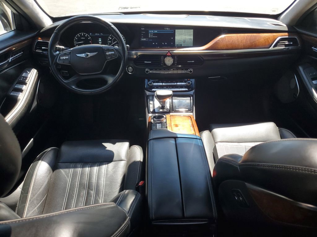Used 2017 Genesis G90 3.3T Premium image 18