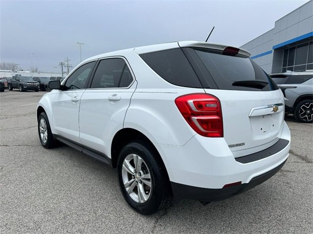 Used 2017 Chevrolet Equinox LS image 3