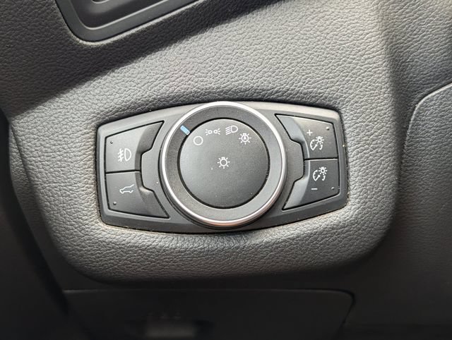 Used 2018 Ford Escape SE AWD/4WD image 16