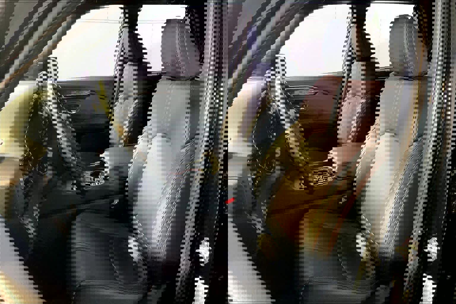 Used 2025 Honda Pilot Black Edition image 5