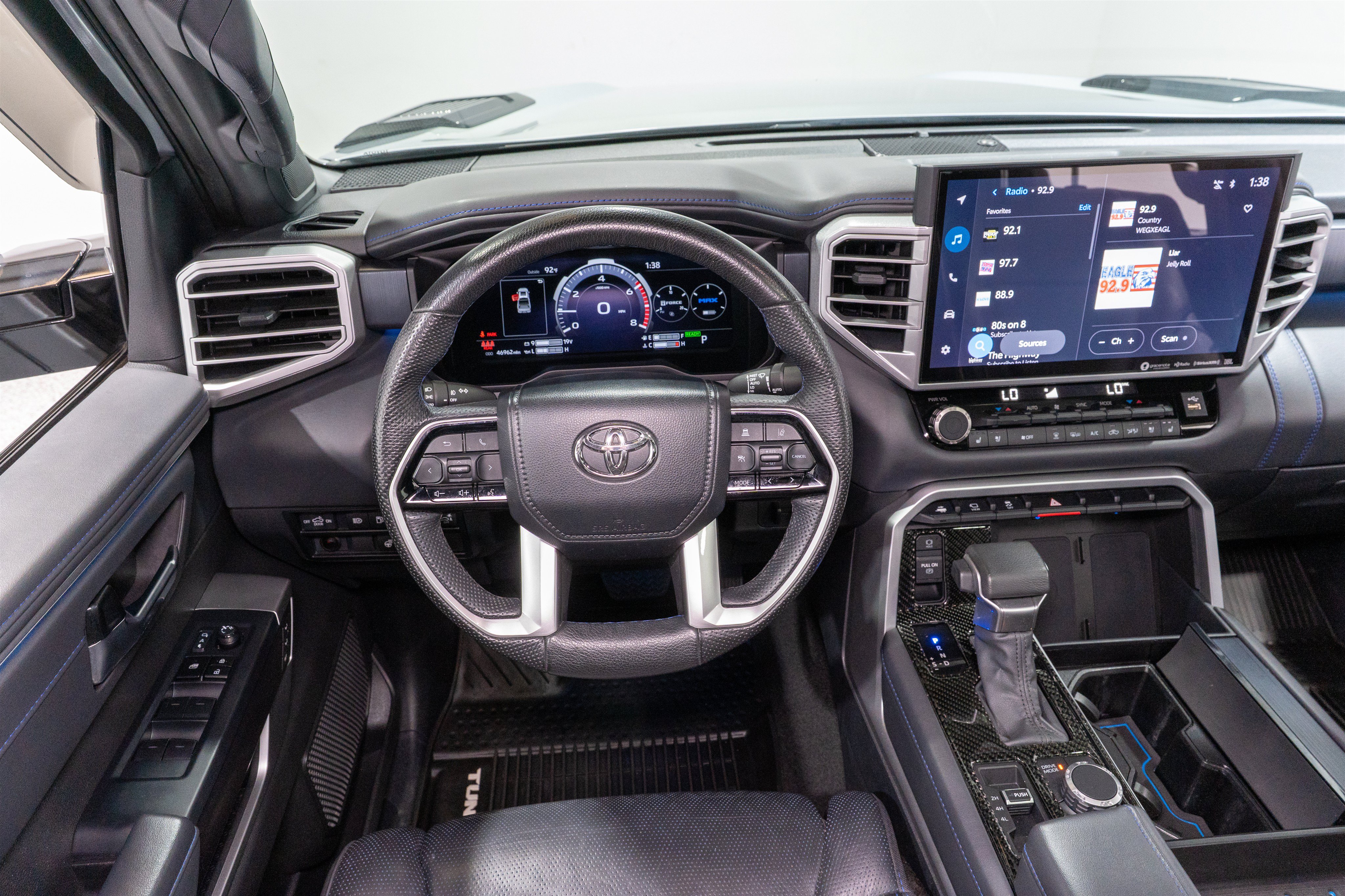 Used 2024 Toyota Tundra Platinum AWD/4WD image 13