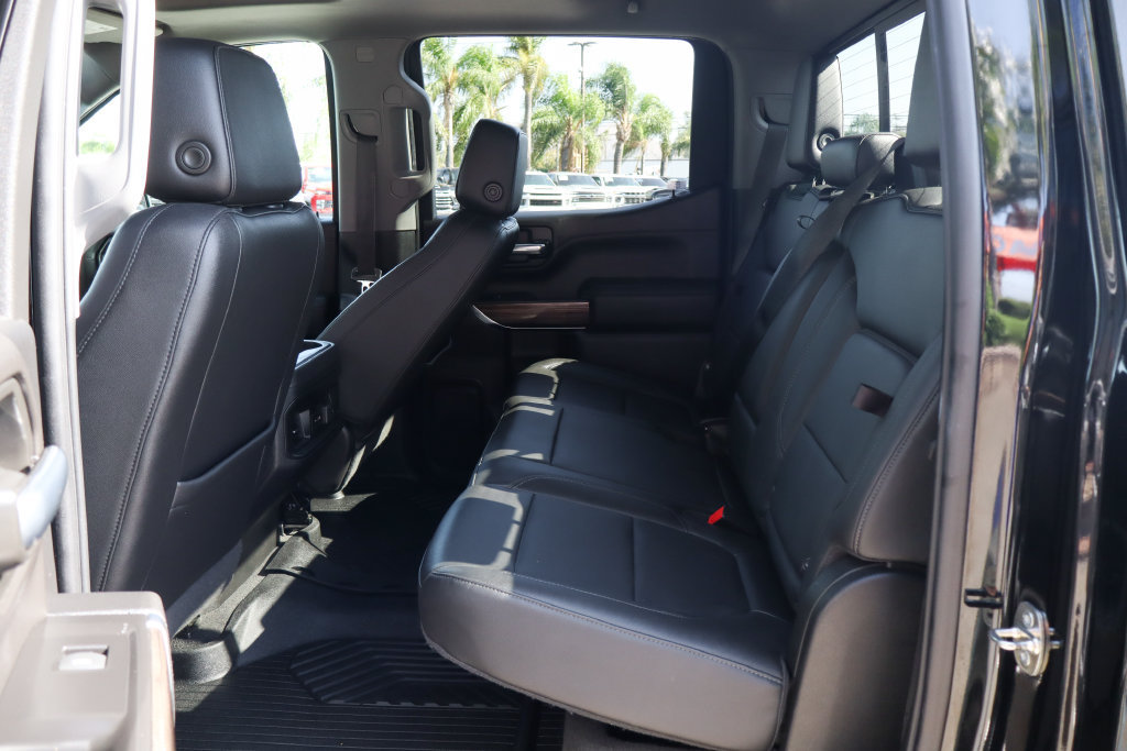 Used 2020 Chevrolet Silverado 1500 LT Trail Boss w/ Midnight Edition AWD/4WD image 44