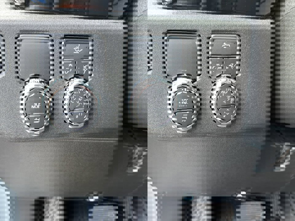 Used 2026 GMC Sierra 1500 Elevation w/ Elevation Select Package image 21