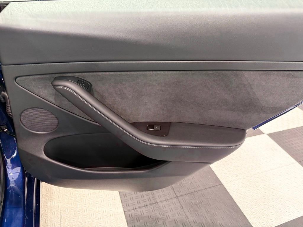 Used 2022 Tesla Model 3 Long Range image 25