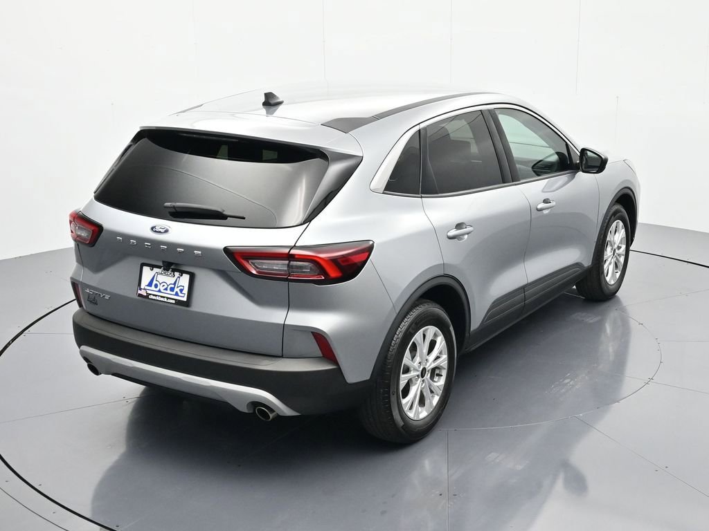 Used 2024 Ford Escape Active image 32