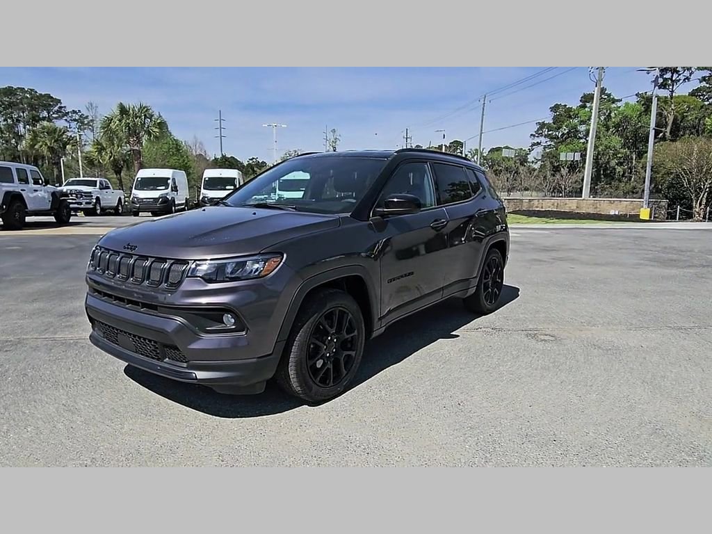 Used 2022 Jeep Compass Altitude image 40