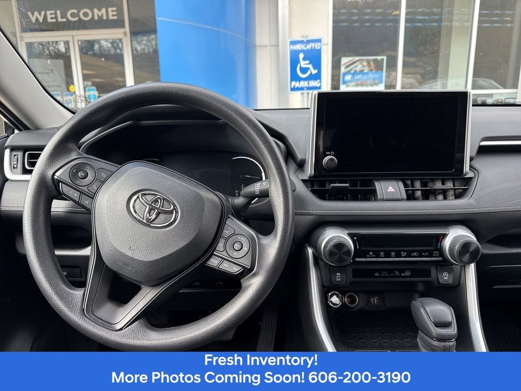 Used 2023 Toyota RAV4 LE image 12