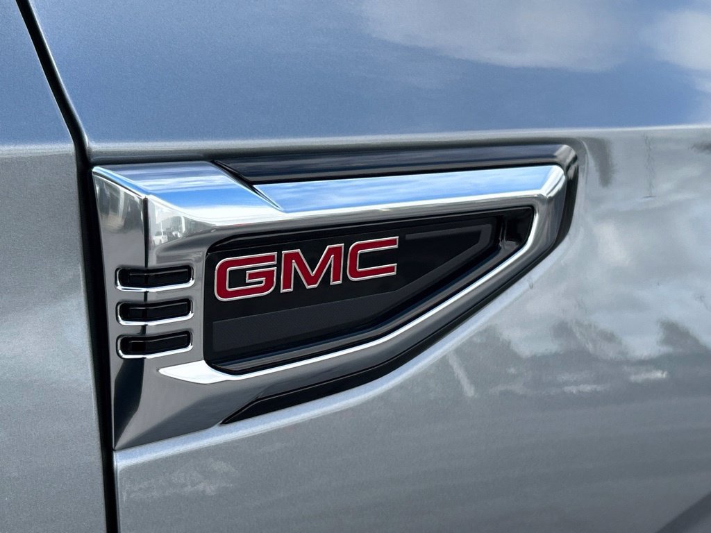 Used 2026 GMC Yukon Denali w/ Sun & Power Step Package AWD/4WD image 45